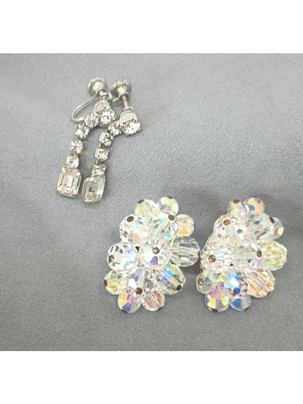Vintage Crystal Aurora Borealis & Rhinestone Screw Back Clip-On Cluster Earrings - Picture 6 of 8